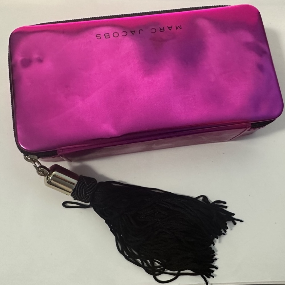 Marc Jacobs Boxed Purse Bag Shiny Fuchsia Black Tassel Zipper, 6.5"- Like New
